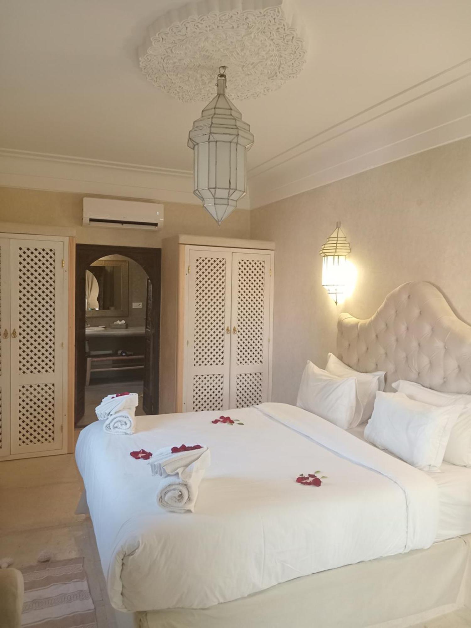 Hotel Riad Palais Blanc & Spa Marrakesh Esterno foto